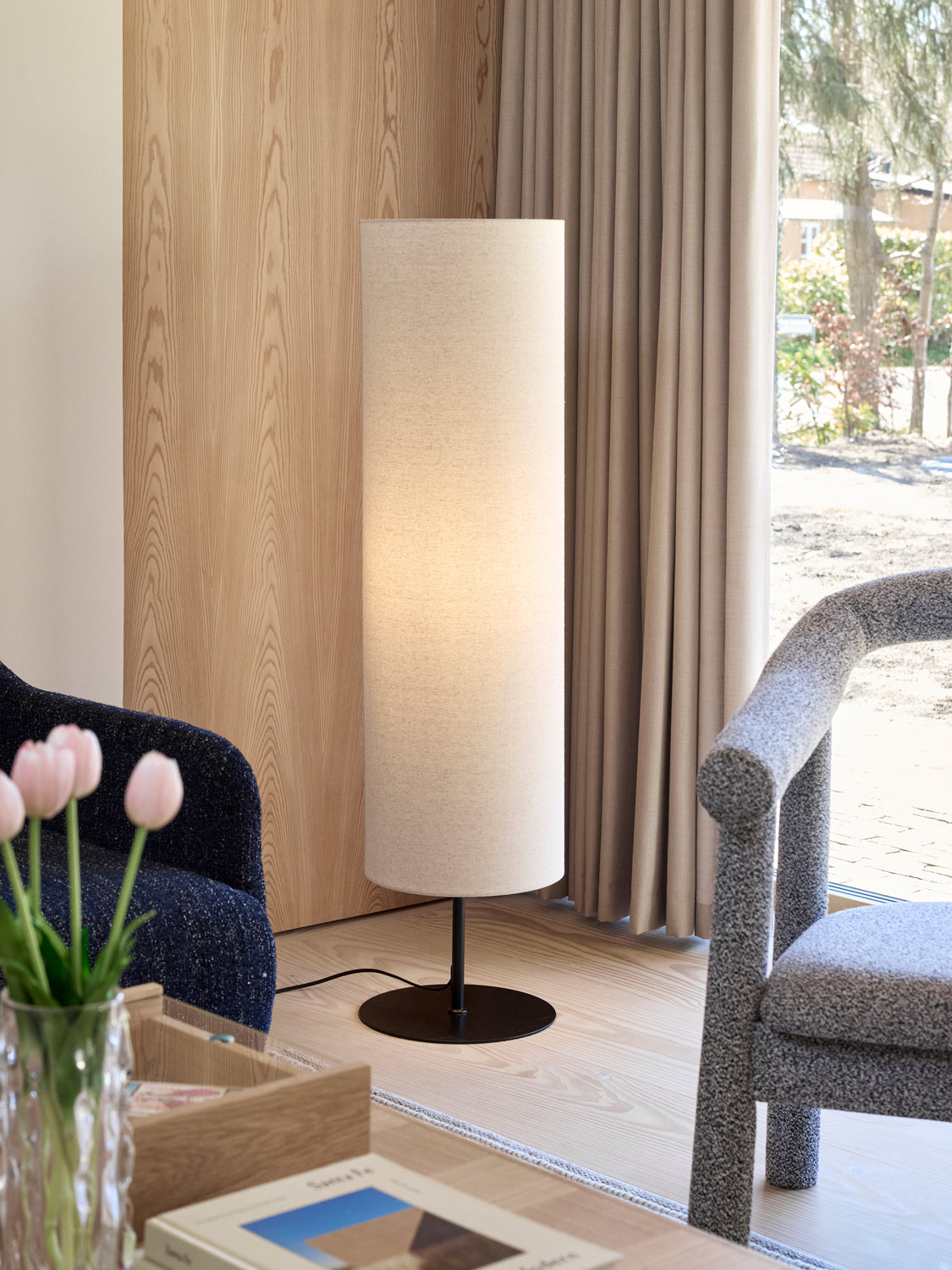 Sable Stehlampe Sandfarben