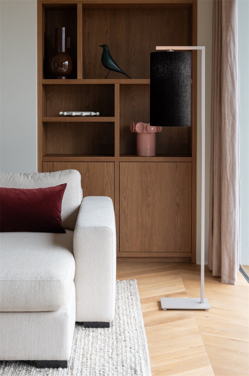 Stehleuchte Boston – Sand / Schirm Black